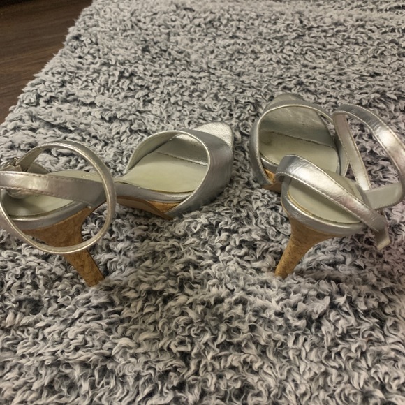 Heels - Picture 3 of 5